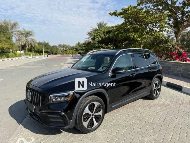 Mercedes Benz GLB250 gallery image